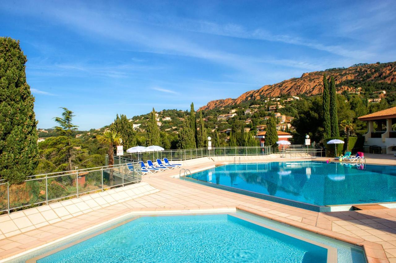Village Club Les Mas De L'Esterel Saint-Raphaël Buitenkant foto