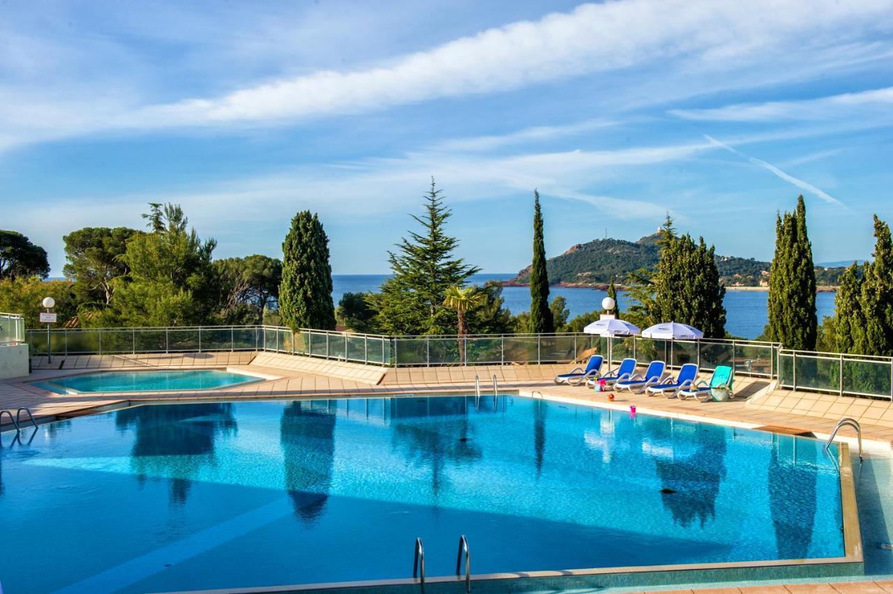 Village Club Les Mas De L'Esterel Saint-Raphaël Buitenkant foto