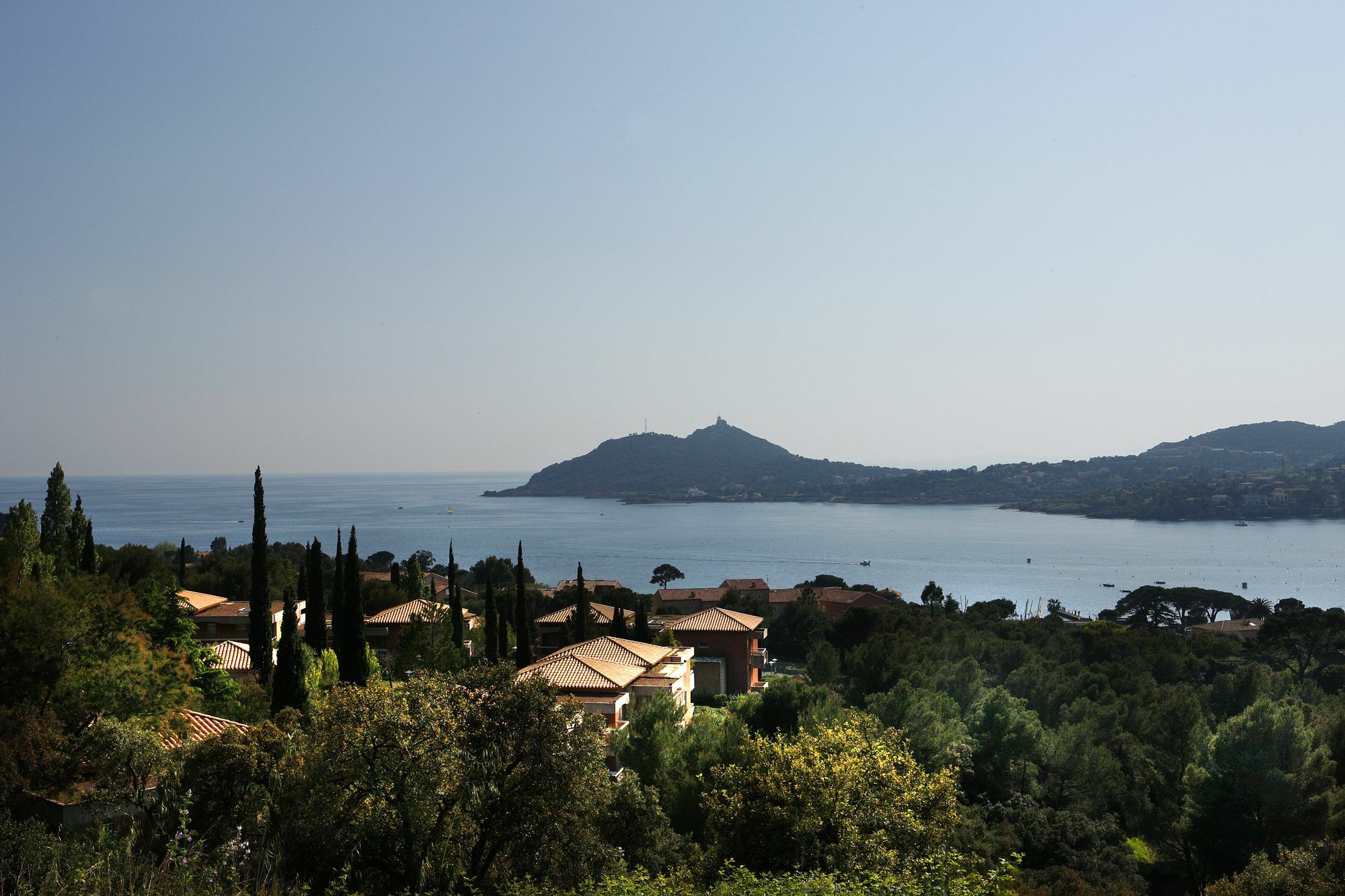 Village Club Les Mas De L'Esterel Saint-Raphaël Buitenkant foto