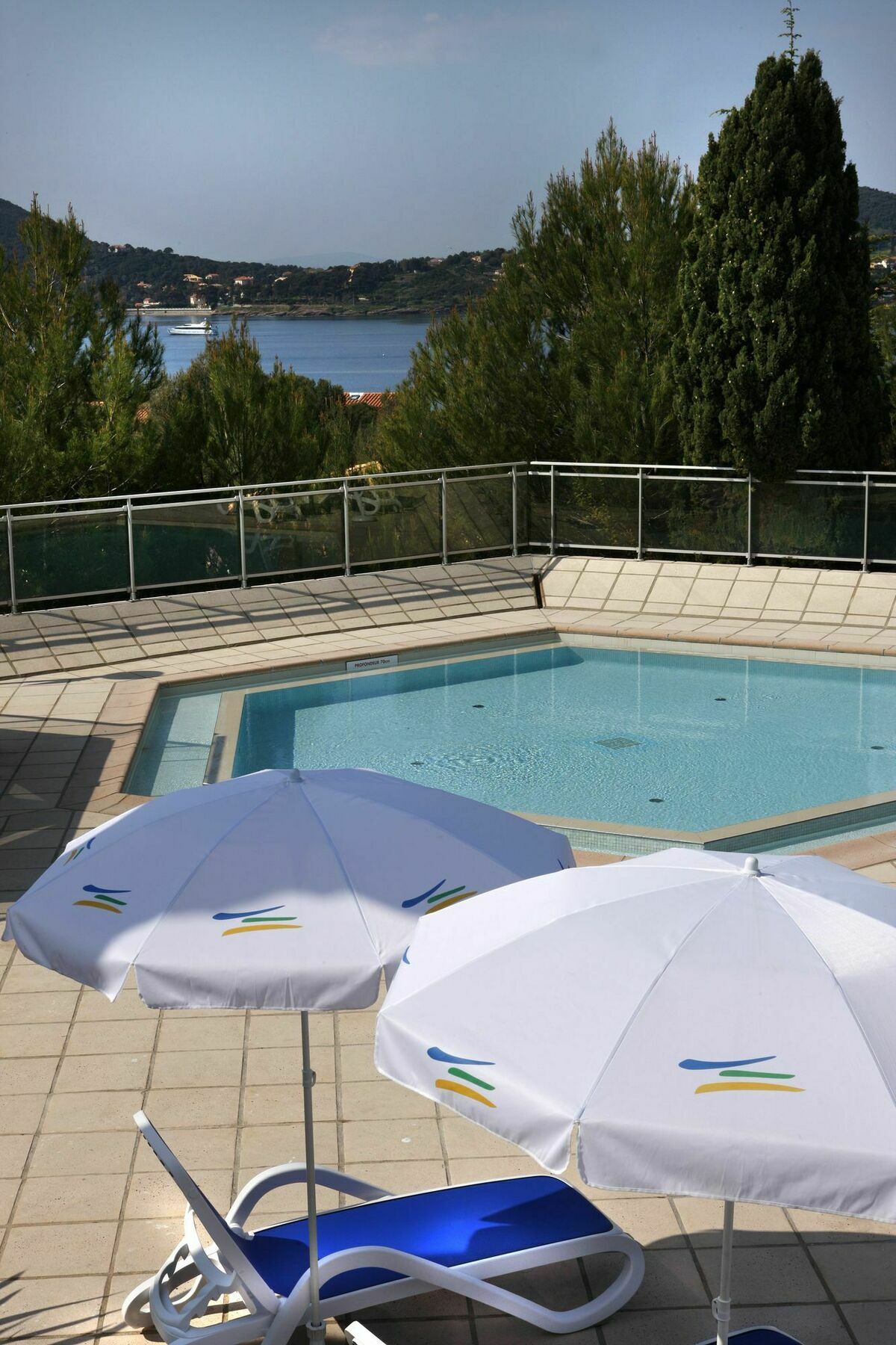 Village Club Les Mas De L'Esterel Saint-Raphaël Buitenkant foto