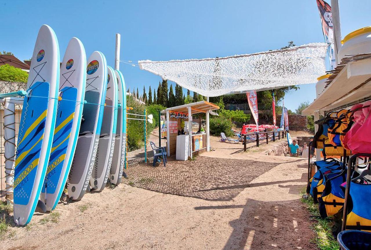 Village Club Les Mas De L'Esterel Saint-Raphaël Buitenkant foto